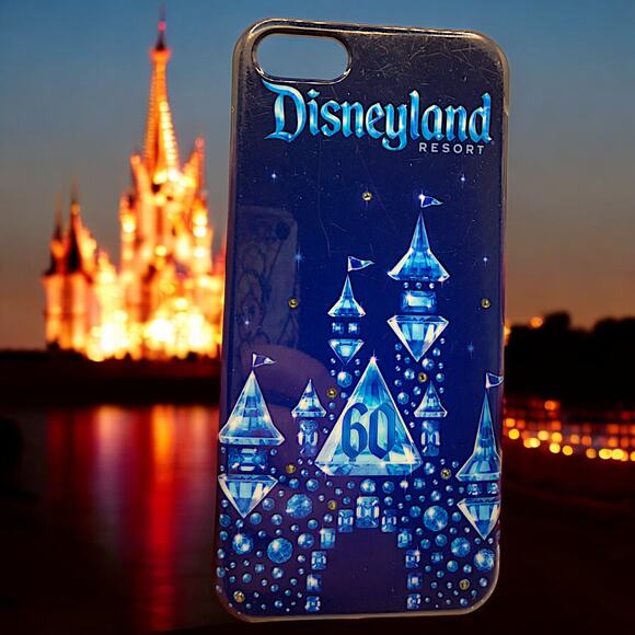 D-Tech Disneyland 60th iPhone 5 case! - Picture 1 of 5